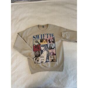 Taylor Swift The Eras Tour Swiftie Sweatshirt Size S Beige